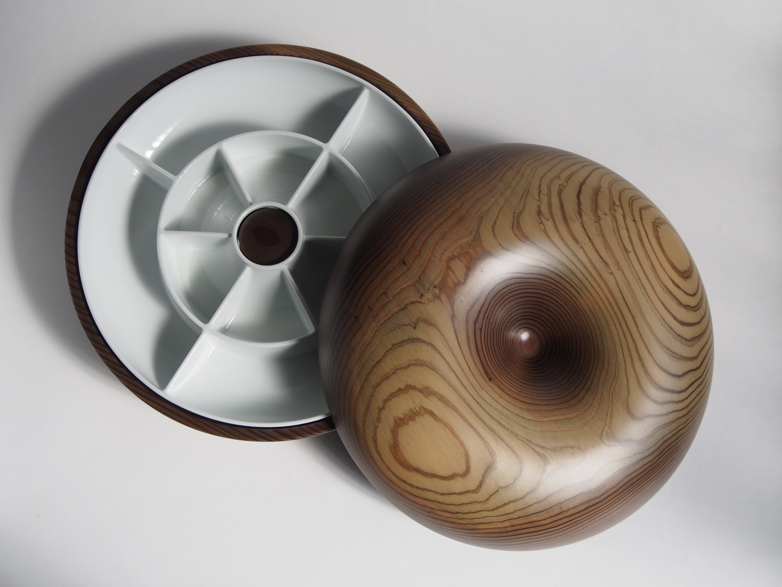 オードブル皿蓋付き rotating plate
